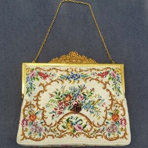Floral Embroidered Women's Bag with Gold Accents